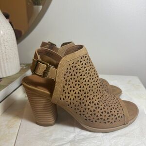 Tan Chunky Heels